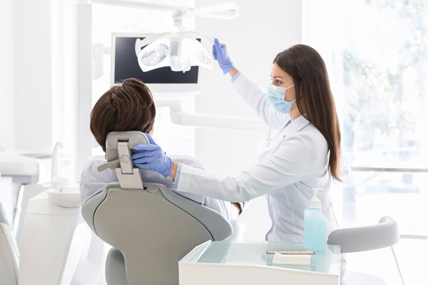 dentist-discussing-All-on-Four-procedure