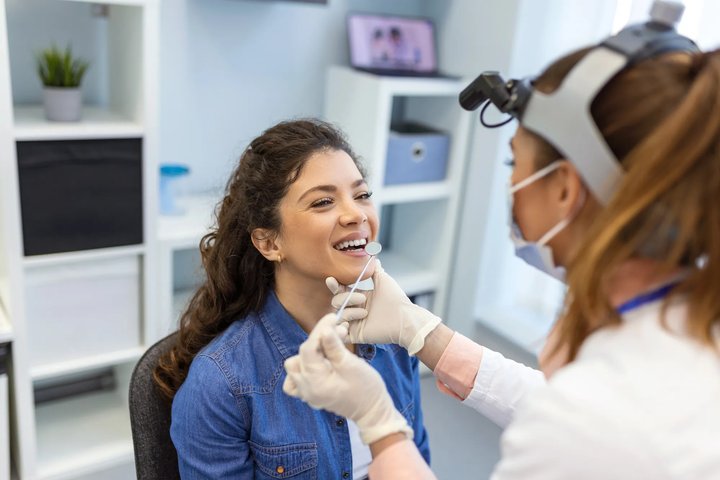 Girl overcoming her fear of dentist in Winter Park