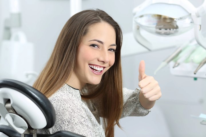 patient visiting dentists in winter park fl