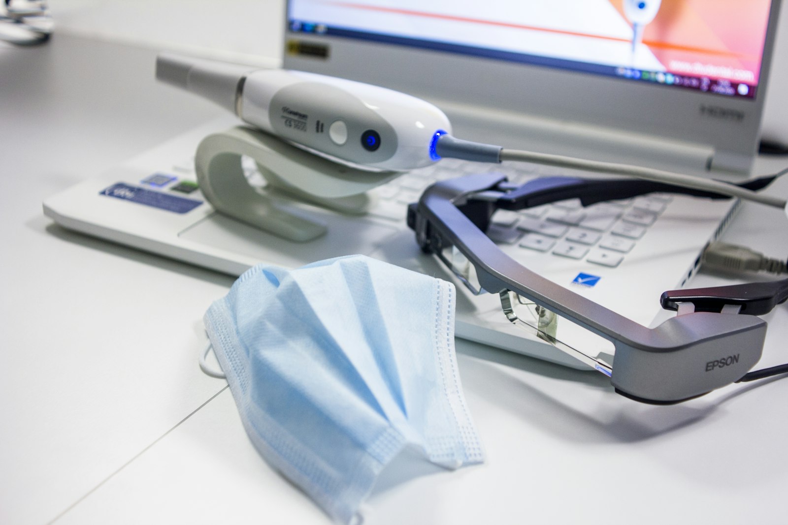 Digital intraoral scanner and imaging equipment
