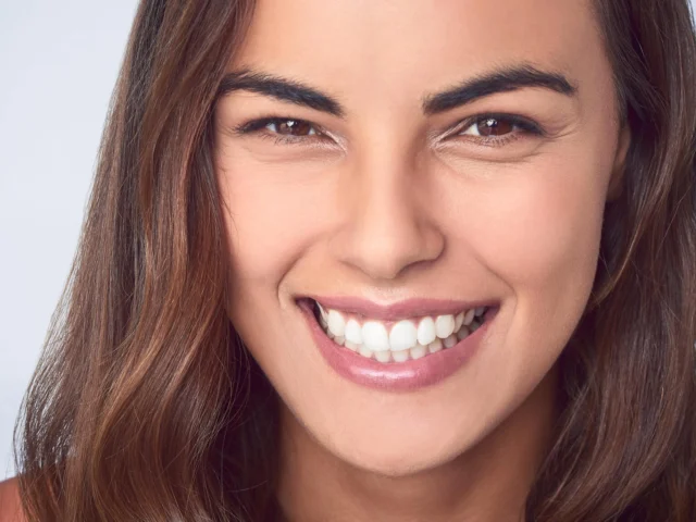 Veneers vs Crowns: Which Is Better for Your Smile? 